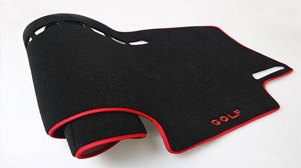 激光切割汽車儀表臺(tái)避光墊， 讓您的愛車夏日更安全！