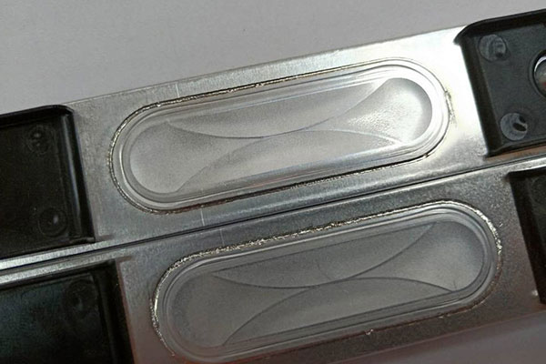 鋰電池防爆閥焊接設(shè)備—自動激光焊接機