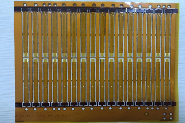 電路板如何切割？用軟板激光切割機