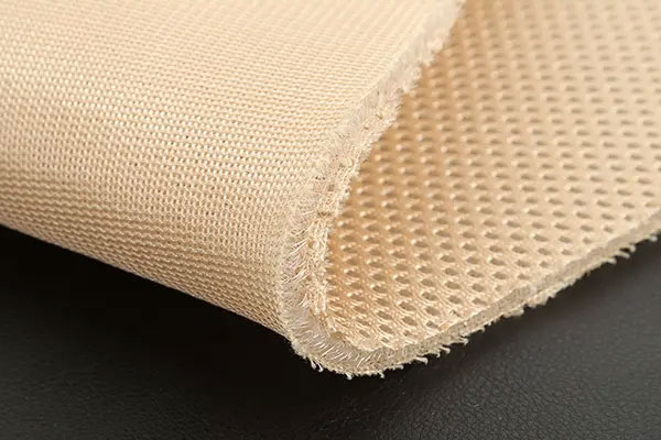 三明治網(wǎng)布激光裁剪設(shè)備—3D網(wǎng)布激光切割機(jī)