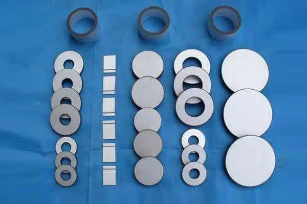 壓電陶瓷片切割打孔設(shè)備 壓電陶瓷片切割打孔設(shè)備