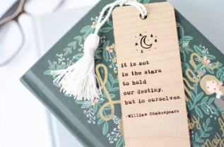 激光雕刻精致書簽，伴您遨游知識(shí)的海洋！