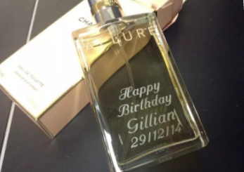 香水瓶激光雕刻機(jī)，不用香水的女人沒有未來