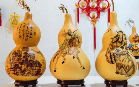 葫蘆為什么能賣到3000元以上？葫蘆激光打標(biāo)機(jī)