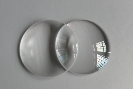 如何選擇激光切割機(jī)的聚焦鏡？