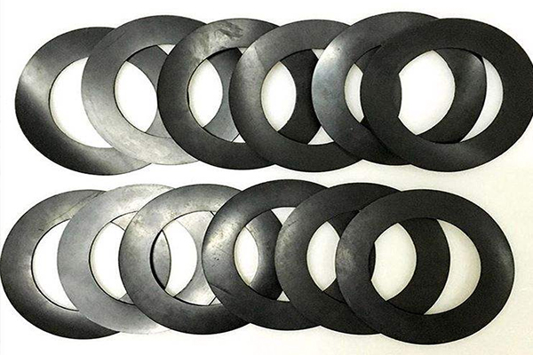 硅膠橡膠激光切割設(shè)備分析