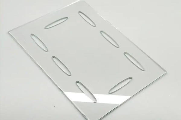 高硼硅玻璃光學(xué)玻璃切割打孔設(shè)備—玻璃激光切割機(jī)